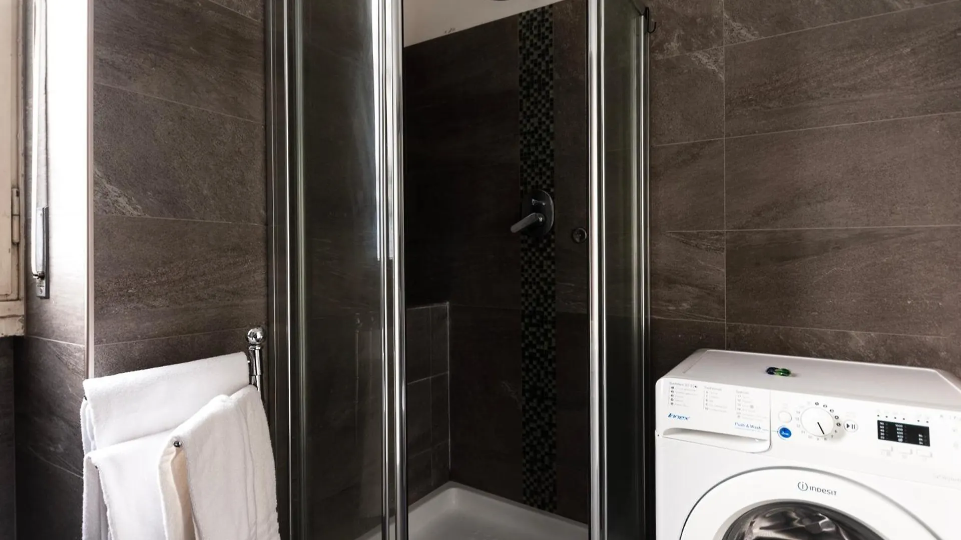 Youhosty - Cattolica University Big Apartment Milaan