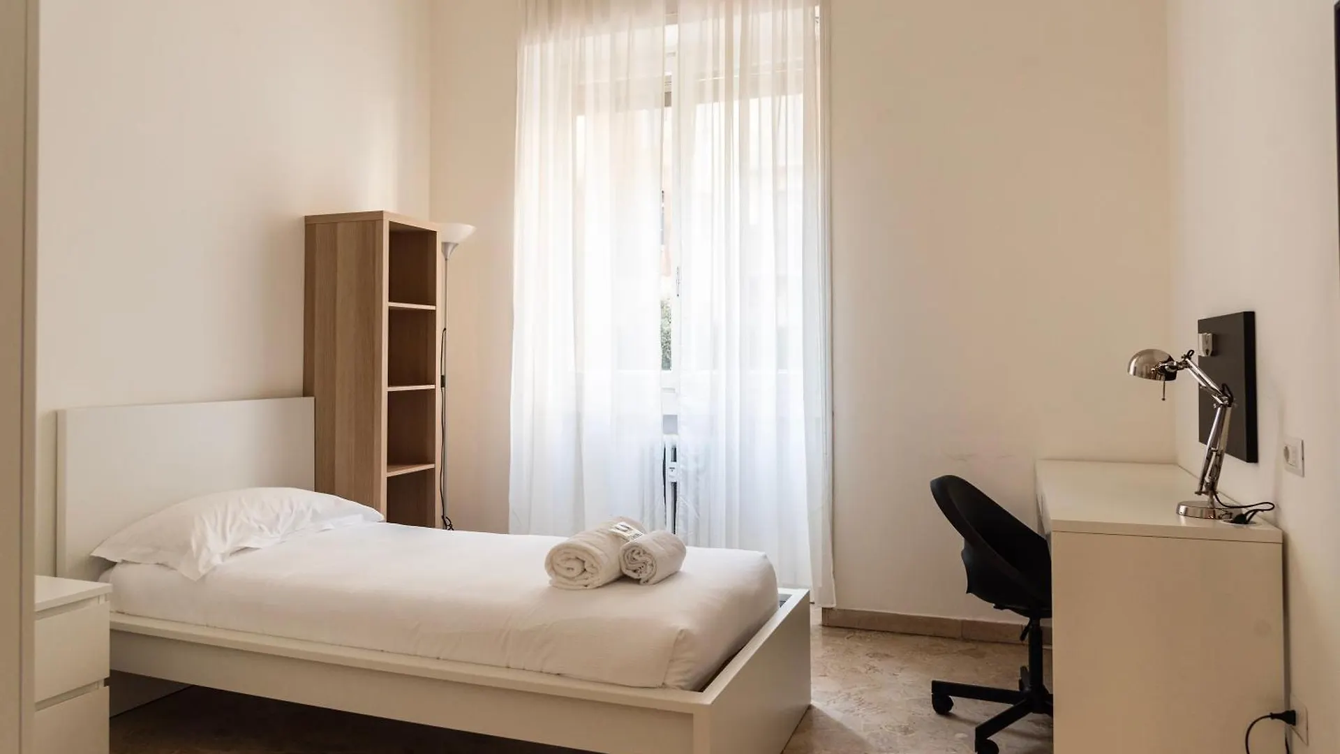 Youhosty - Cattolica University Big Apartment Milán