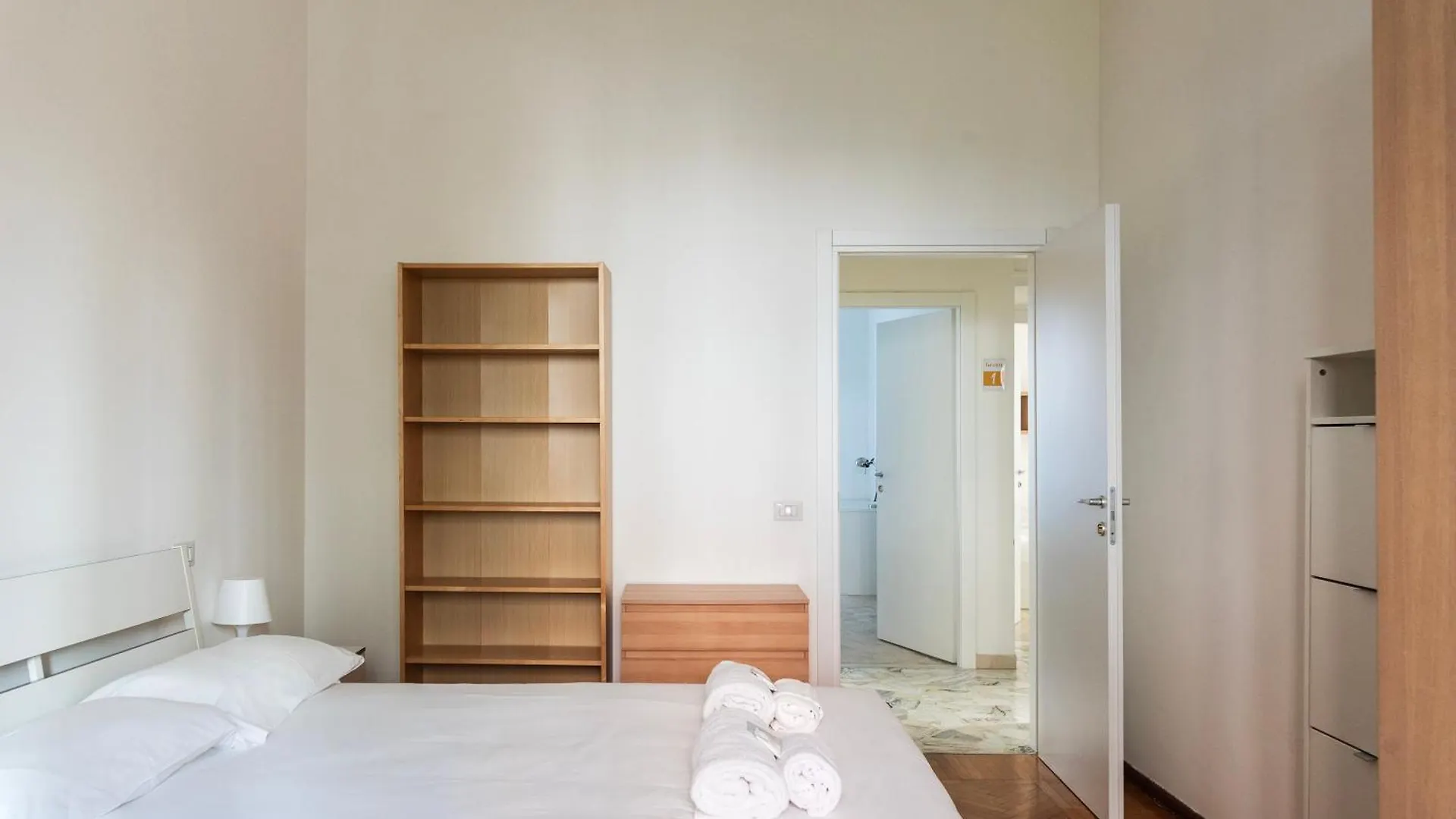 Youhosty - Cattolica University Big Apartment Milán